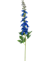 Een enkele stengel Kunstbloem Delphinium 79 cm blauw met blauwe bloemen en groen gedeeld blad, tegen een effen witte achtergrond.