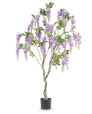 De Kunstplant Blauweregen 180 cm heeft een gedraaide stam met levensechte trossen paarse bloemen en groene bladeren tegen een witte achtergrond.