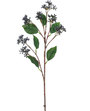 De Kunsttak Japanese Berry 63 cm heeft clusters van kleine staalblauwe bessen en enkele groene bladeren op dunne bruine stelen, tegen een effen witte achtergrond.