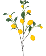 De Kunsttak Lemon 104 cm geel heeft een tak met meerdere felgele citroenen en groene bladeren tegen een witte achtergrond.