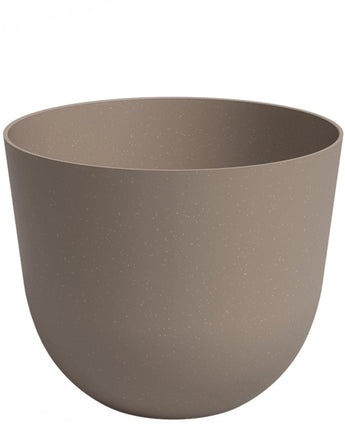 De Plantenbak Havanna Ø20cm x H17cm is een effen, ronde, lichtbruine bloempot met een gladde matte afwerking en zonder zichtbare decoraties, afgebeeld tegen een witte achtergrond.