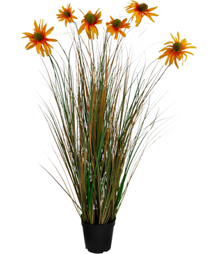 De Kunstgras chrysant uienpot 90cm brandvertragend heeft hoge, groene en bruine grasachtige bladeren met zeven oranje kunstmadeliefbloemen in een zwarte pot, tegen een witte achtergrond.