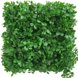 De Kunsthaag Schefflera 50x50 cm UV heeft een dichte vierkante patch van kunstgroene bladeren, gerangschikt om een gestructureerd, bladerig oppervlak tegen een witte achtergrond te creëren.