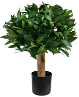 De Kunstplant Laurier UV d30 cm is een compacte kunstboom met dichte groene bladeren en een dikke bruine stam, in een eenvoudige zwarte pot, tegen een effen witte achtergrond.
