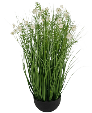 De Kunstgras witte Gesang Bloem uiengraspot is een 90cm brandvertragende kunstplant met lange, dunne groene bladeren en delicate witte bloemen in een ronde zwarte pot, tegen een effen witte achtergrond.