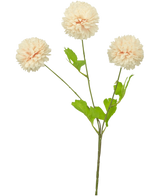 Een enkele stengel Kunstbloem Jilly 70 cm roze heeft drie grote, ronde, roze dahlia bloemen en verschillende groene bladeren, tegen een effen witte achtergrond.